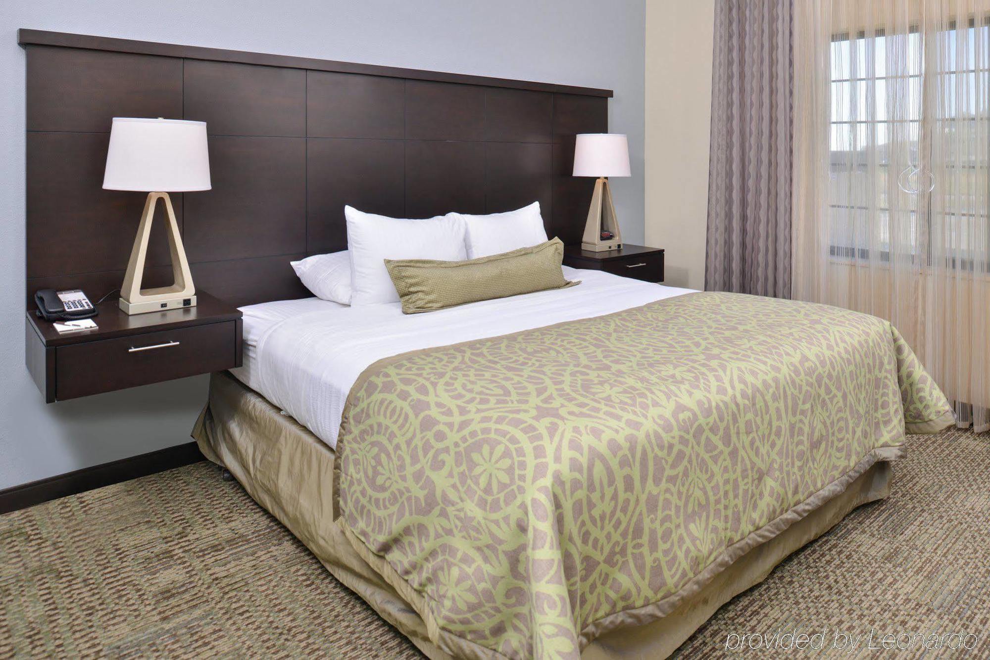 Staybridge Suites Rochester, an IHG Hotel Exterior foto
